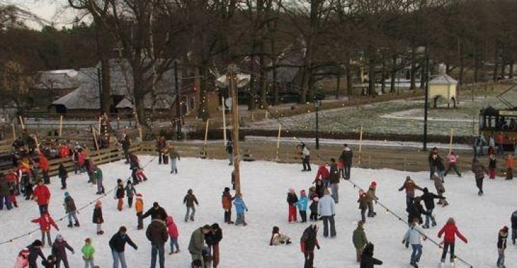 r0-9a-750-360-16852-inhoud-schaatsen-openluchtmuseum